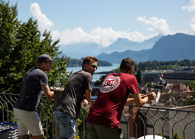 Bistro mes amis Luzern Aussicht geniessen